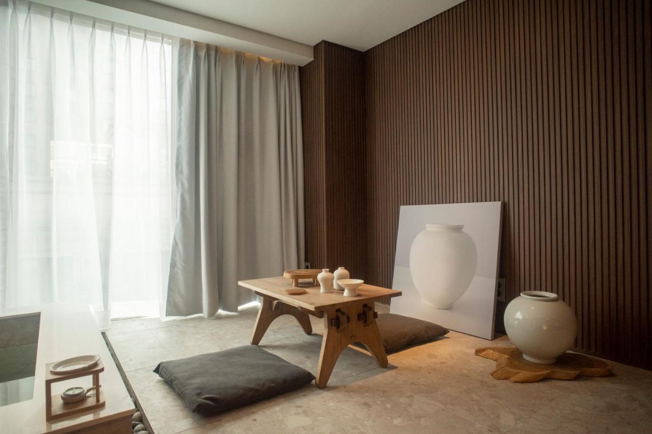 Uh Suite The Myeongdong Soul Exteriér fotografie
