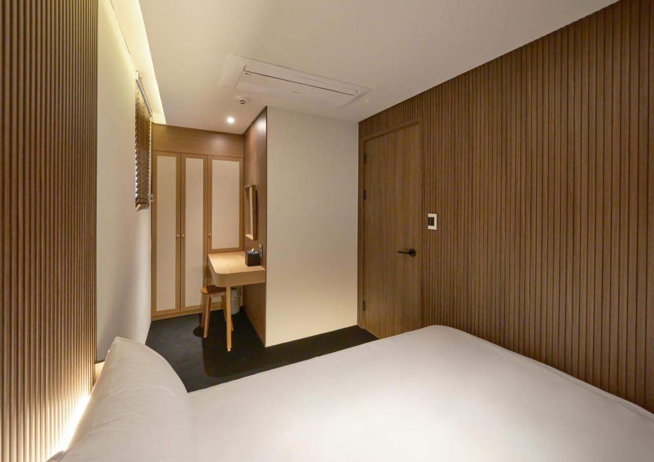 Uh Suite The Myeongdong Soul Exteriér fotografie